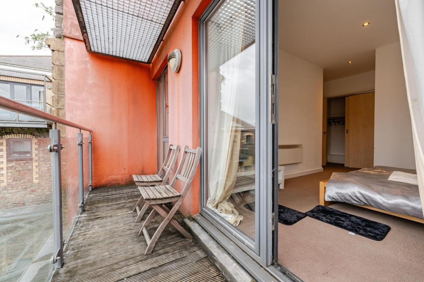 Private Room In Cardiff City Center Kültér fotó